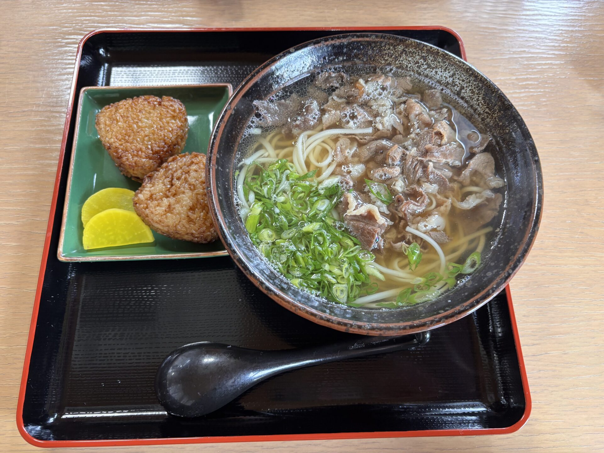 お知らせです!と、私の今日の昼食